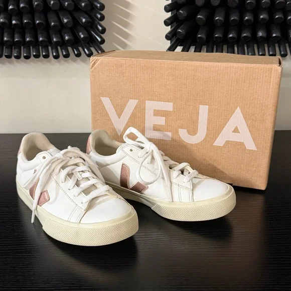 Veja Campo Sneakers - Extra White Babe - Picture 6 of 16